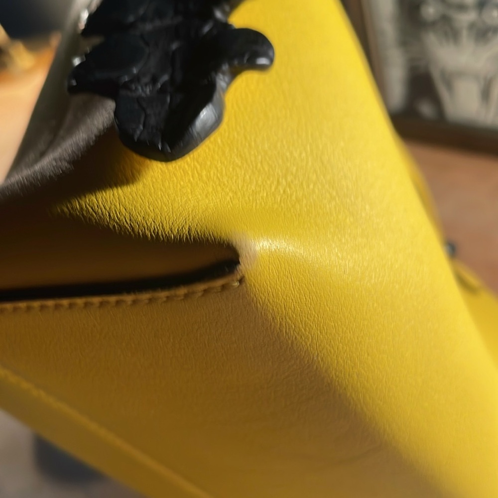 🛑SOLD🛑Fendi By The Way Yellow Black Croc Tail Bag! Monster Vibes!🖤💛🖤 - Picture 10 of 16